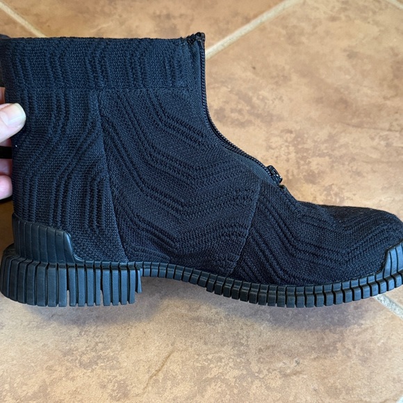 Camper Pix Black Zip-Up knit Ankle Boots 39 - Picture 8 of 8